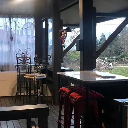 Le Chalet De La Prairie Beaucroissant Exterior photo